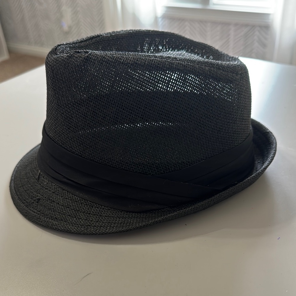 NWOT Stylish Gray Fedora Hat